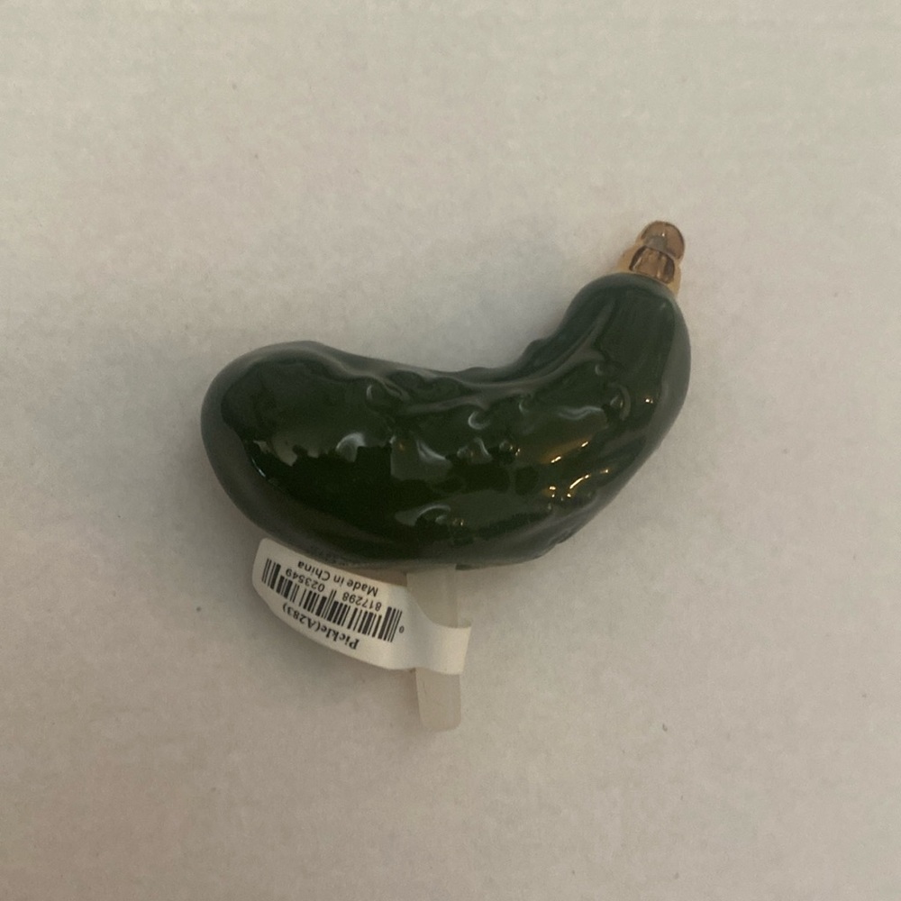 Nora Fleming mini Pickle